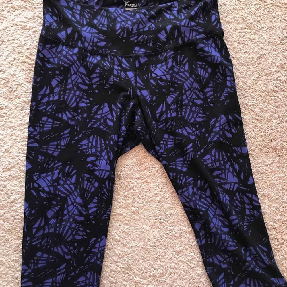 Old navy sport capris
